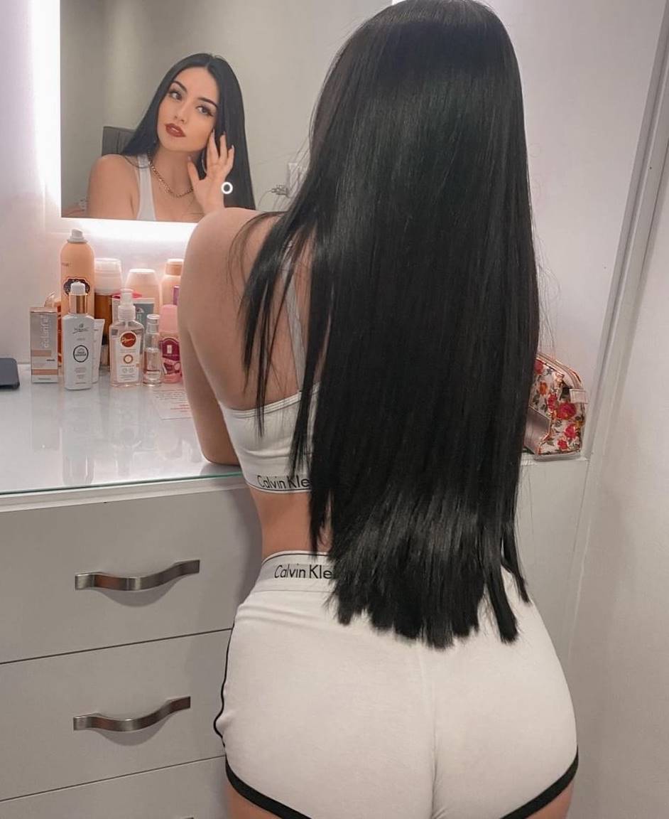 Esenler Escort Bayan Gizemle Şehvetin Doruklarında Özel Anlar